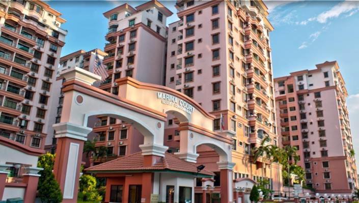 Homestay Marina Court Кота Кинабалу Екстериор снимка