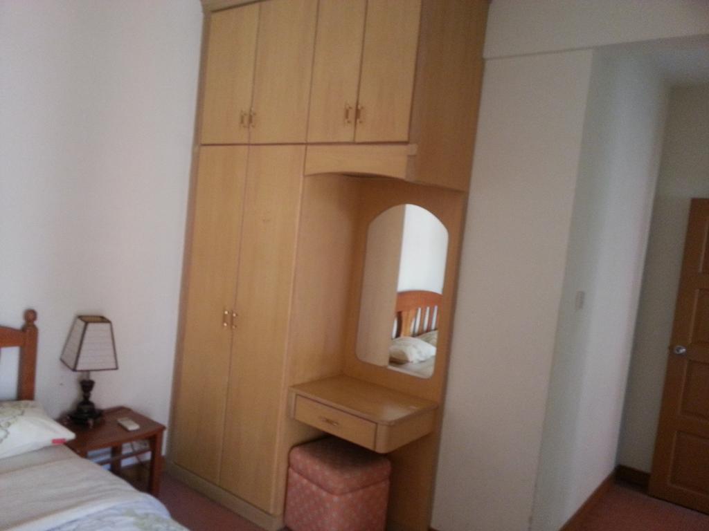 Homestay Marina Court Кота Кинабалу Стая снимка