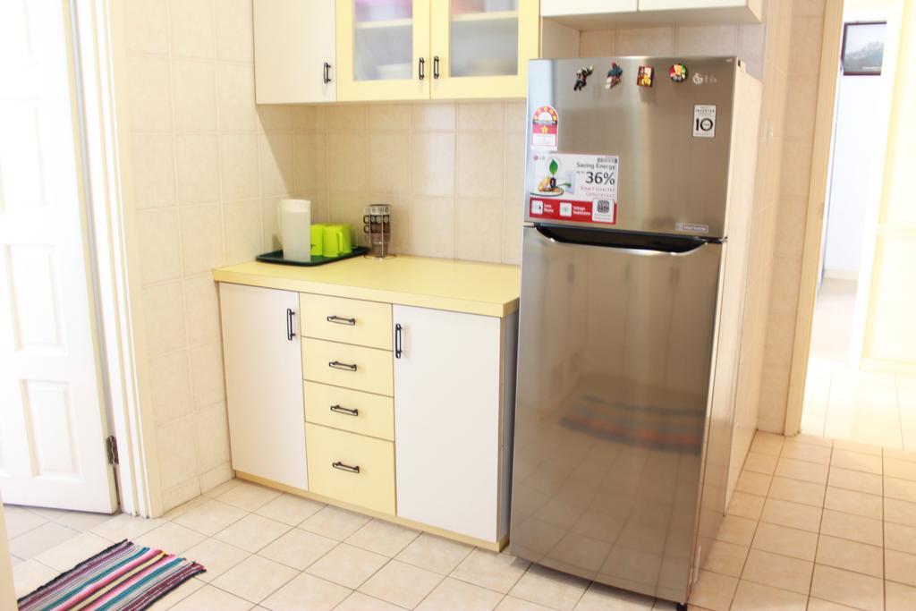 Homestay Marina Court Кота Кинабалу Екстериор снимка